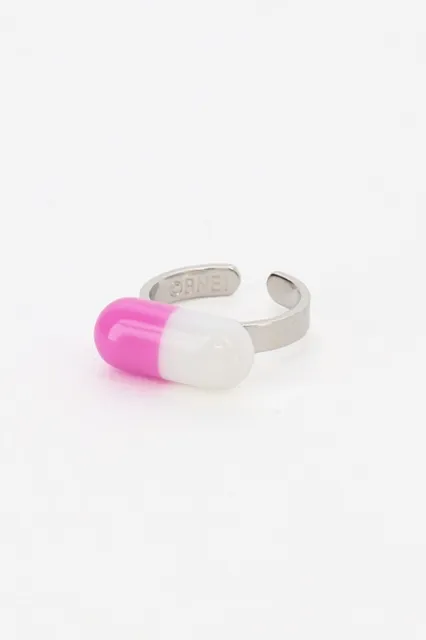 「偶像大师 灰姑娘女孩」梦见璃亚梦的耳环、戒指商品化