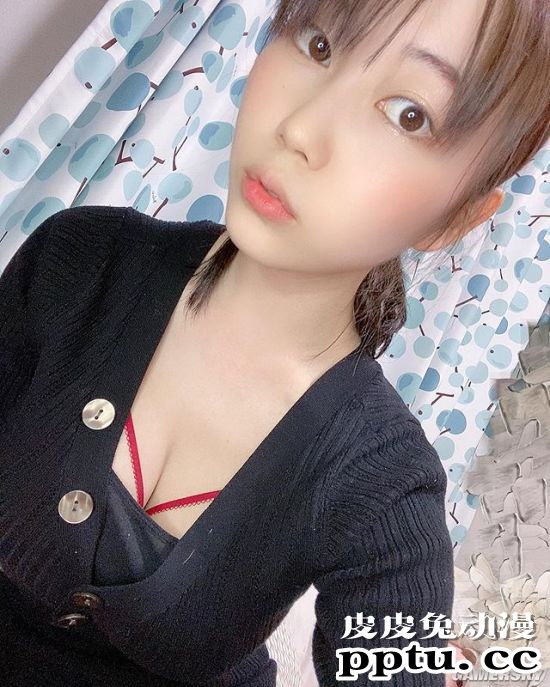 超乎想象的肉感身材 日本女大学生兼职拍写真