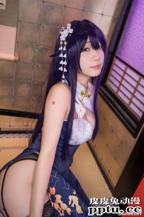 伊织萌黑丝旗袍COS美照 性感身材一览无余