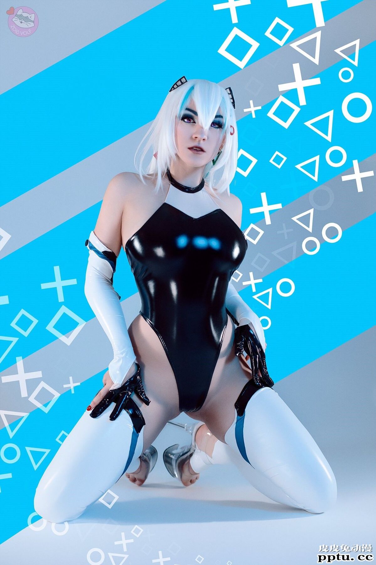 娘化PS5充满胶衣质感 一周大师级CosPlay赏