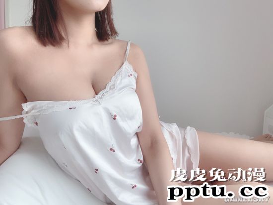 高温难耐越看越热 白到反光的写真萌妹筱原冴美