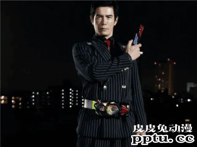 「假面骑士01」剧场版大Boss曝光 血红亚克登场