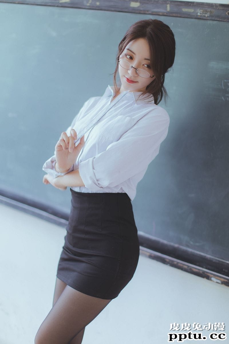 黑川COSPLAY黑丝教师摄影图片[43P]