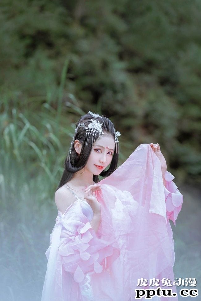 COSPLAY剑网3秀姐《莫许杯深琥珀浓未成沉醉意先融》 COSPLAY剑网3秀姐《莫许杯深琥珀浓未成沉醉意先融》