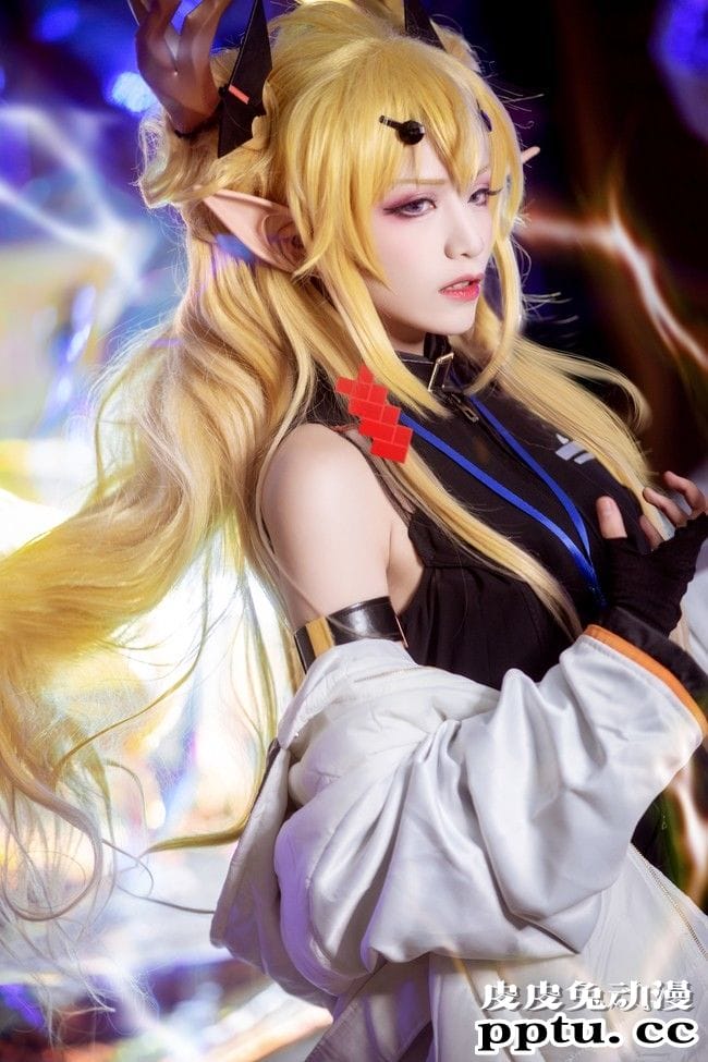 COSPLAY明日方舟惊蛰《一气白雷正法纵贯方圆三化》 COSPLAY明日方舟惊蛰《一气白雷正法纵贯方圆三化》