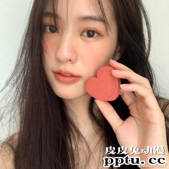 泰国网红颜值的天花板 吃相最好看的美少女Pimtha