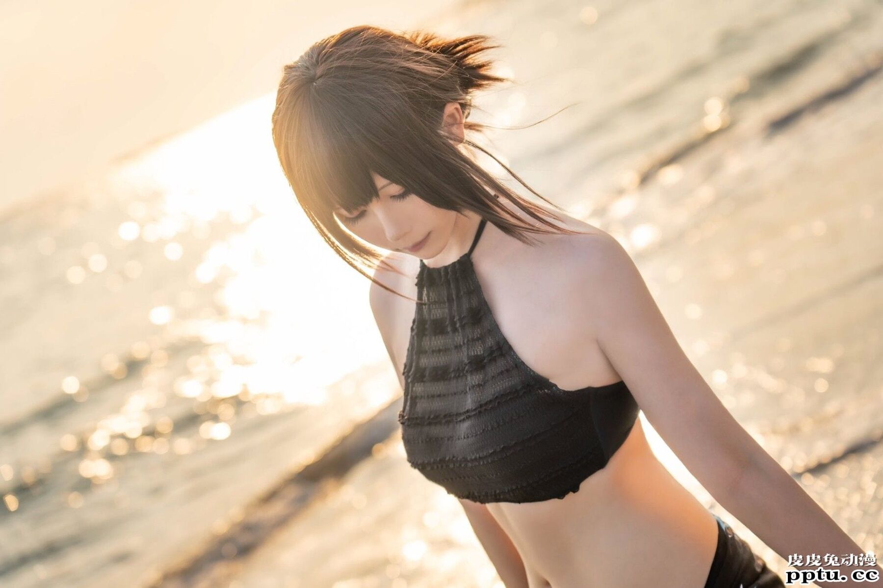 网袜兔女郎与胶衣下平玲花 一周大师级CosPlay赏