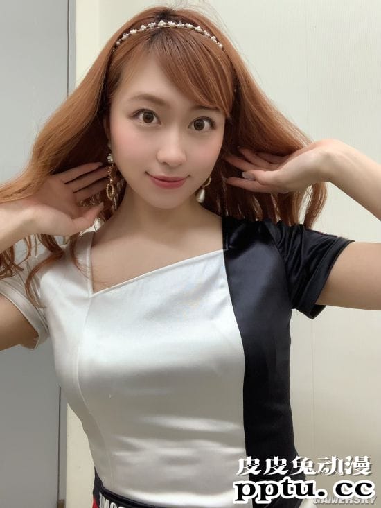 女友力满载的水蜜桃女孩 温柔笑颜的白皙樱花妹白浜さち