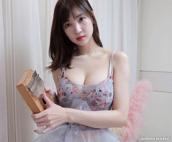 画面让人心跳加速 韩国钢琴小姐姐的福利时间