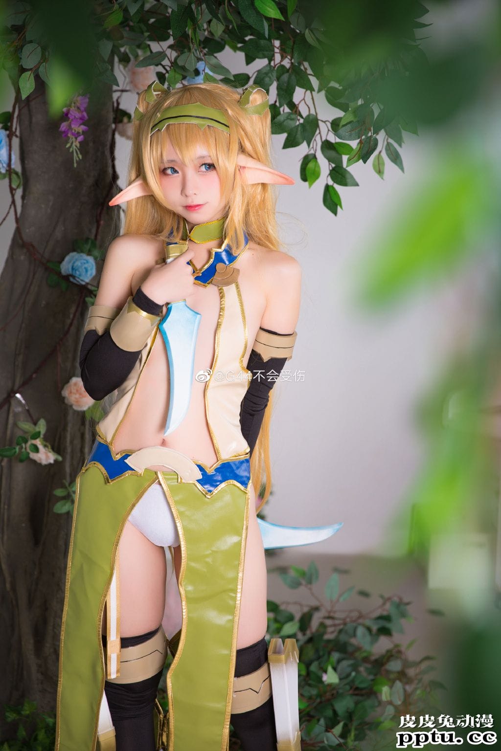 《精灵村》第二村人shika性感萝莉Cosplay【CN:G44不会受伤】
