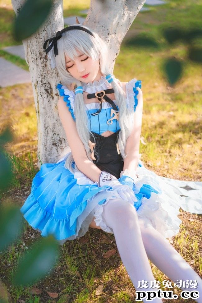 《崩坏3》德丽莎可爱Cosplay【CN:弥音音ww】