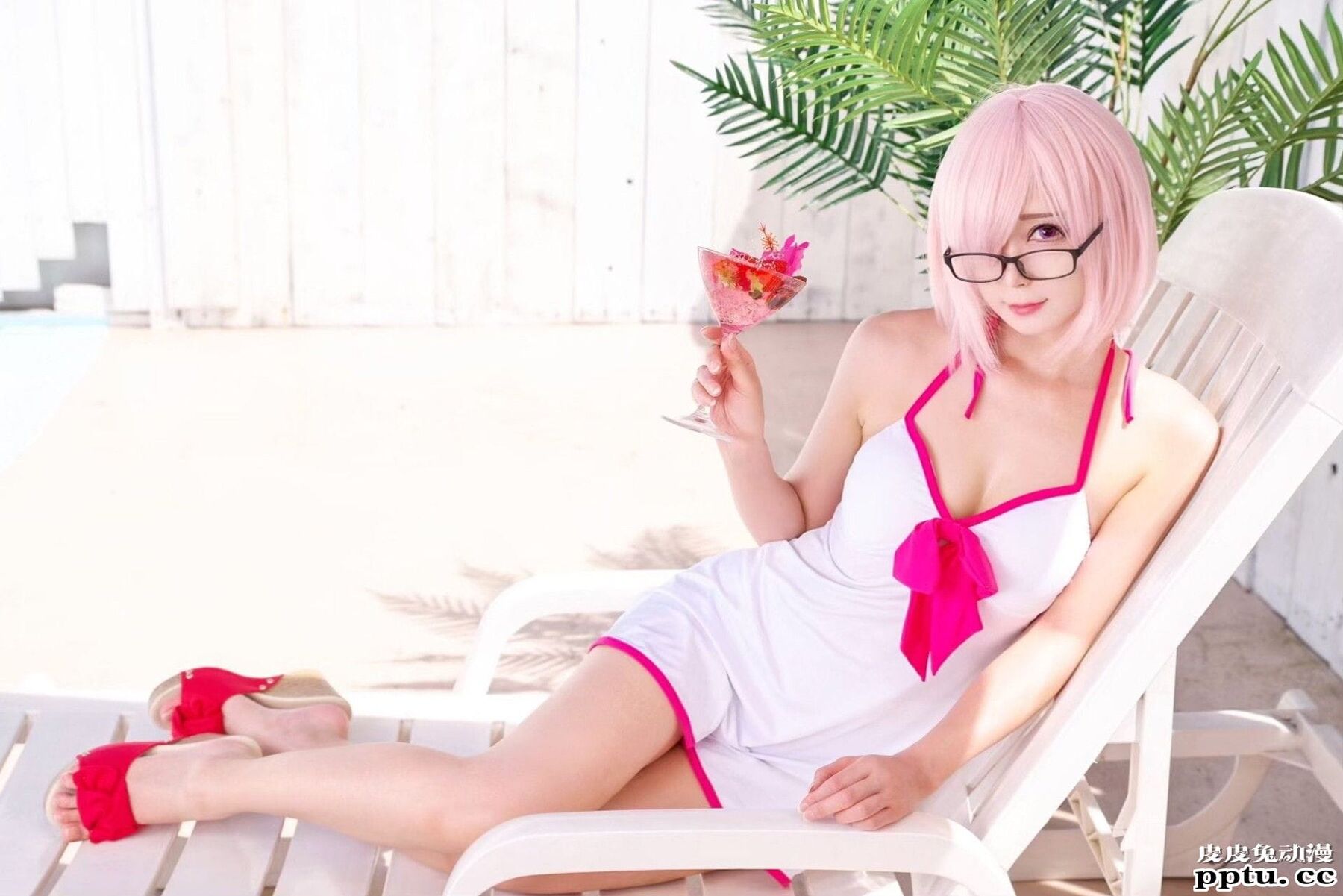 女王黑丝阿狸与水着小恶魔 一周大师级CosPlay赏