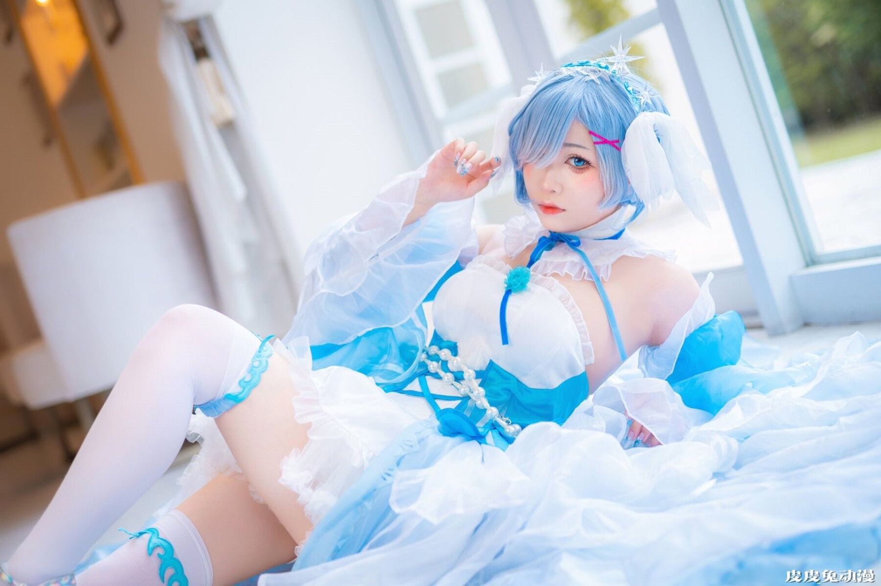 性转但丁与黑丝2B小姐姐 一周大师级CosPlay赏