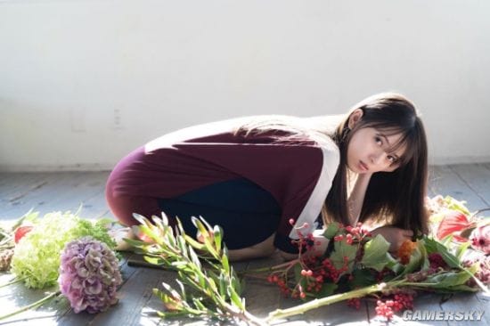 斋藤飞鸟近期杂志写真美照 邻家少女的性感姿态
