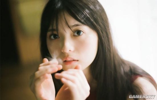 斋藤飞鸟近期杂志写真美照 邻家少女的性感姿态