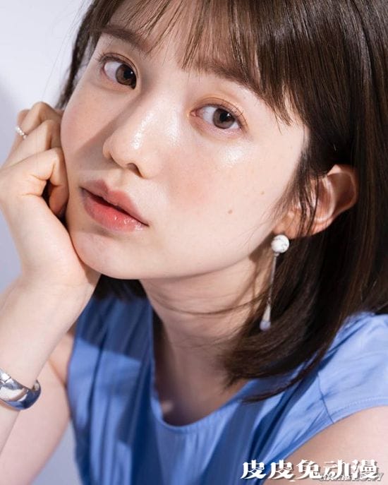 甜美姨母笑秒杀直男粉丝 日本顶级女主播弘中绫香
