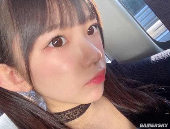 日本写真女星长泽茉里奈害羞的问题 男生看欧派会有什么好处?