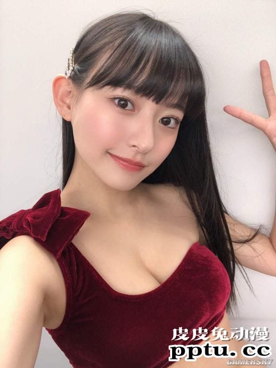 清新透明感的水着正妹 精通泳装的日本写真女星