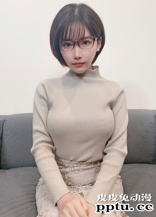 深田咏美COS《鬼灭》恋柱甘露寺蜜璃翻车 网友却评论:没内味儿