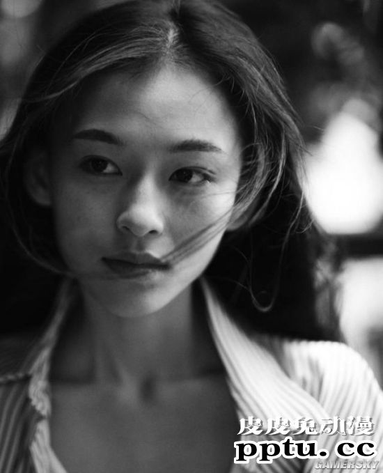 越南模特撞脸章子怡走红 网友:章子怡越南分怡
