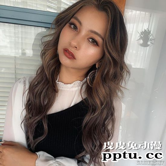 日本混血模特肉感身材变大肚腩 辣妹在油管公开肥照
