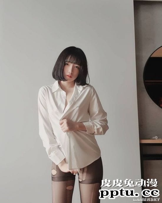 楚楚可怜的柔弱感 眼神迷离的韩国大尺度正妹SONSON