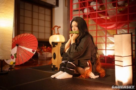 上原亚衣COS《鬼灭之刃》祢豆子 转行当网红了?