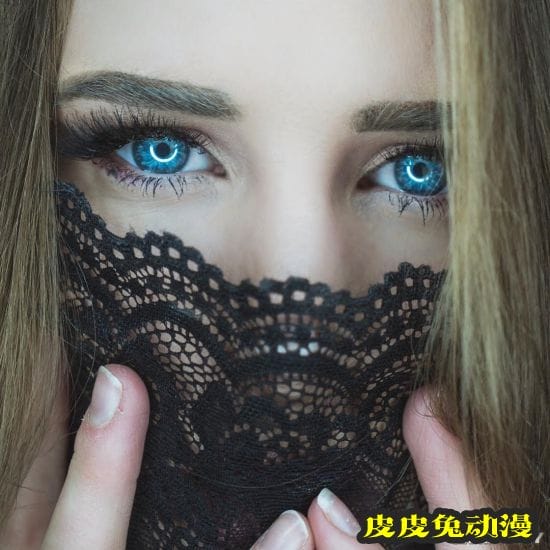 火辣身躯和有力长腿 私人健身教练Kayla B LIT
