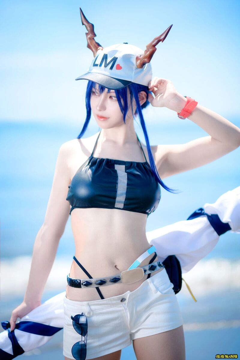 透明绝对领域的2B小姐姐 一周大师级CosPlay赏
