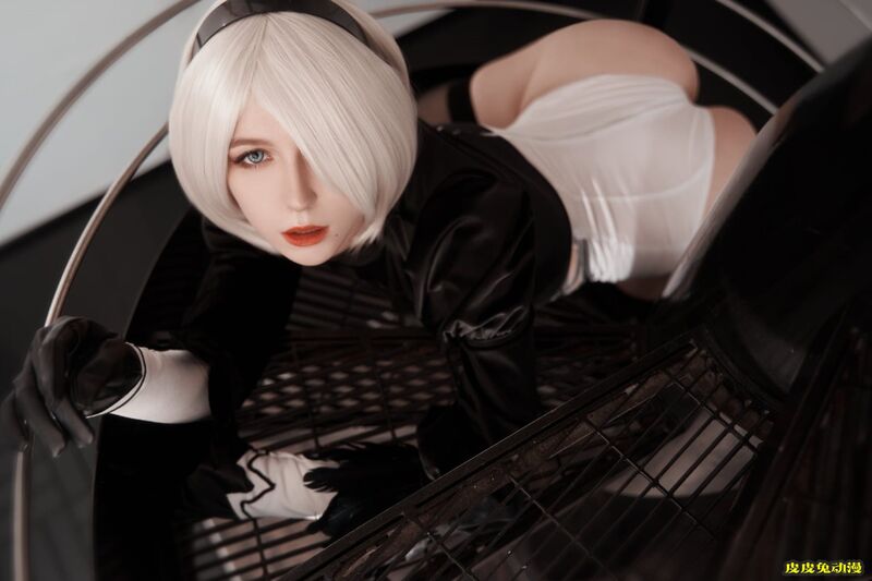 超短裙凯妮与2B小姐姐 一周大师级CosPlay赏