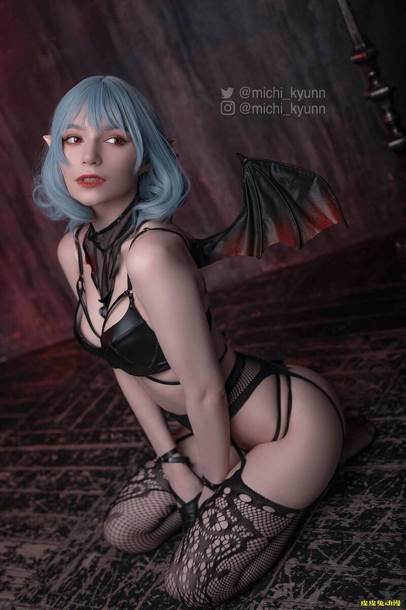 超短裙凯妮与2B小姐姐 一周大师级CosPlay赏
