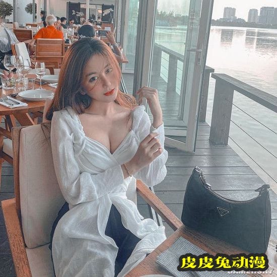 00后越南正妹泳装解禁 火辣穿搭大秀成熟身材-皮皮兔动漫