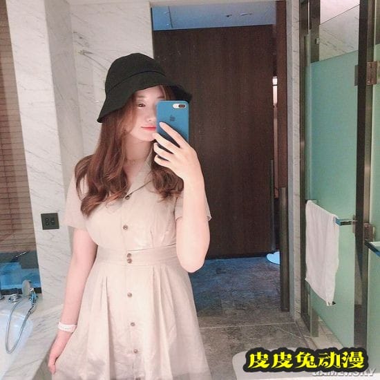 韩国女数学老师走红 网友:老师我想学数学