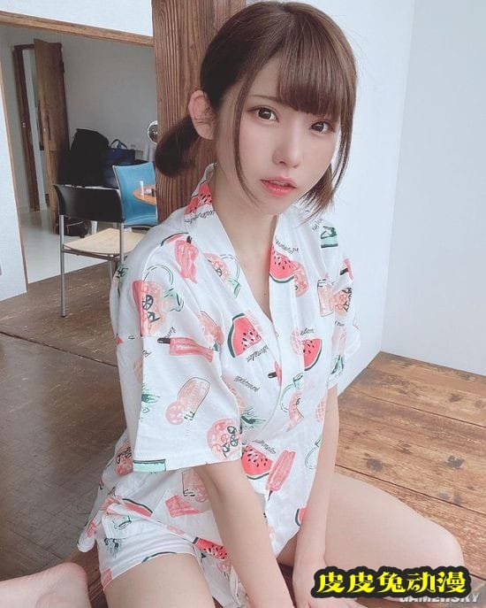 Enako再拍全新写真集 脱下COSPALY服装走向写真界-皮皮兔动漫