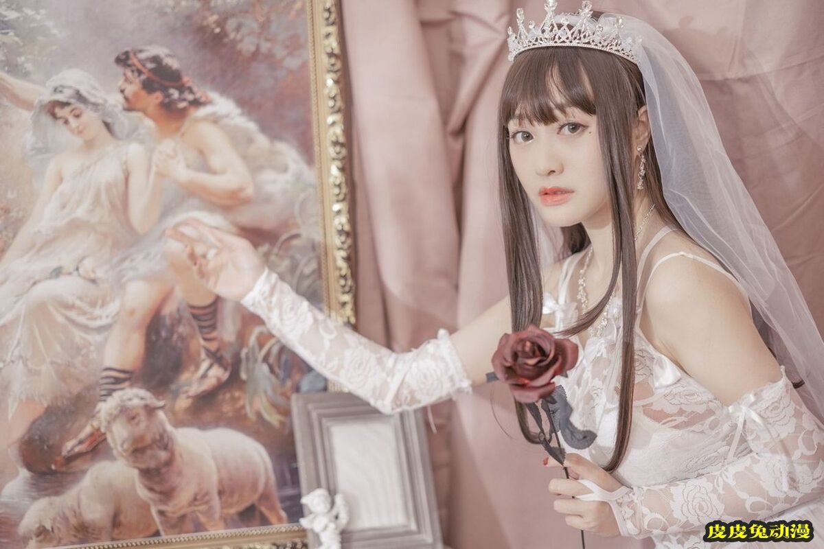 动漫博主脱尾巴Mizuki白色蕾丝缕空婚纱主题情趣服饰写真
