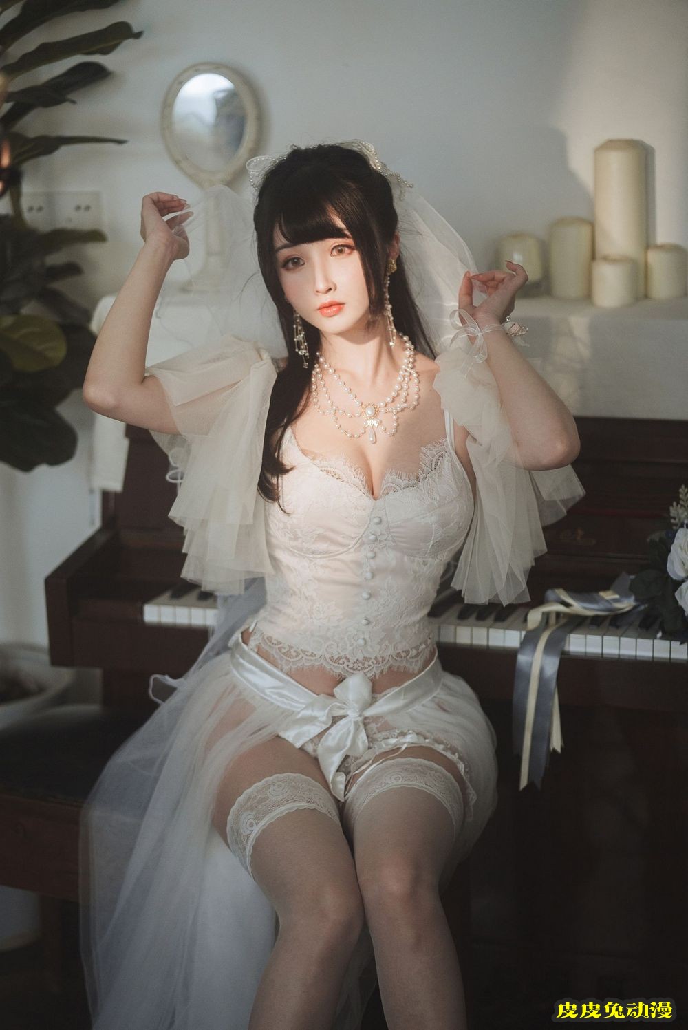 网络美女rioko凉凉子白色蕾丝袜+蕾丝婚纱透明主题私房写真