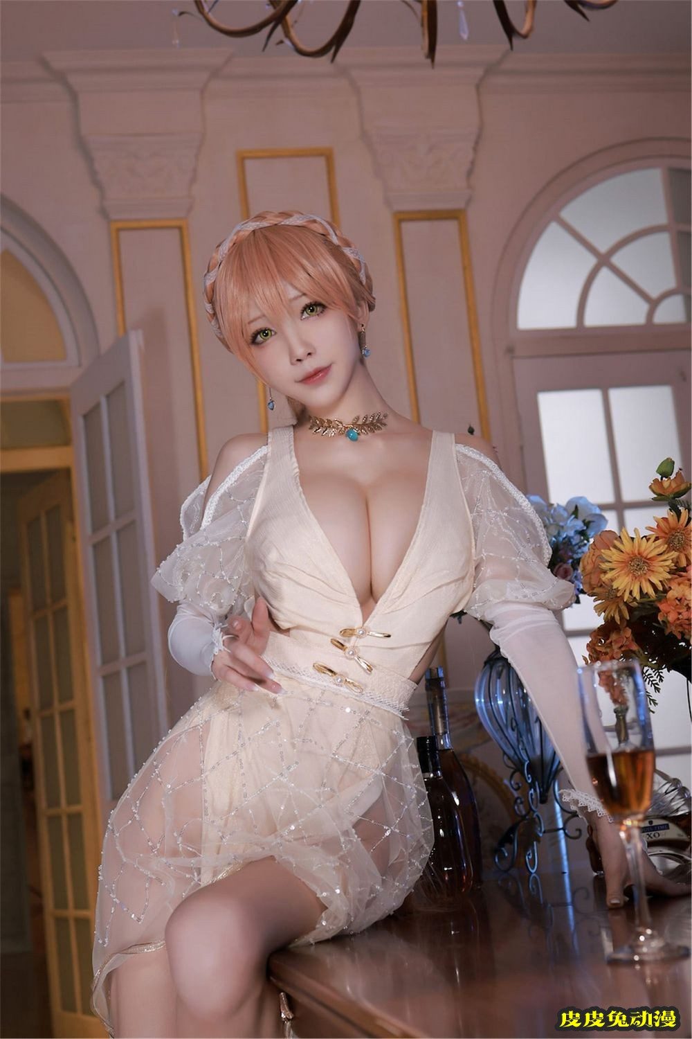 动漫博主水淼aqua薄纱服饰配蕾丝袜少女前线主题性感写真-皮皮兔动漫