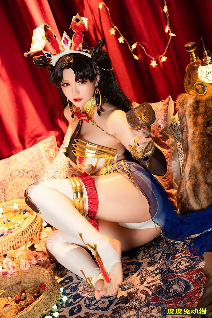 网络红人星之迟迟美少女战士装扮伊什塔尔主题私房套图-皮皮兔动漫