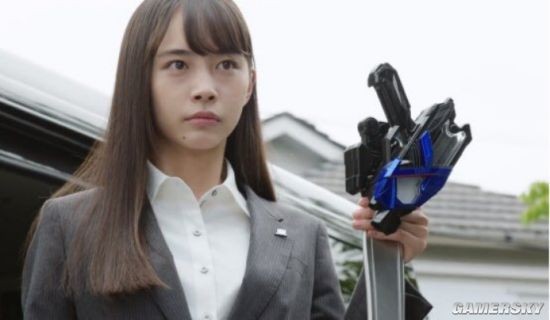 令和首位女骑士刃唯阿 爱笑的性格派模特井桁弘恵