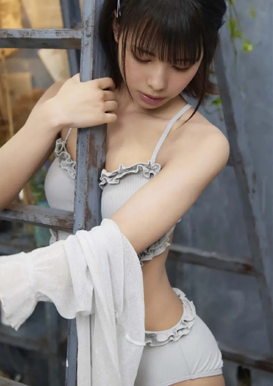 149CM清纯可爱的混血小美女 日本新晋特摄剧女星宫崎亚美沙