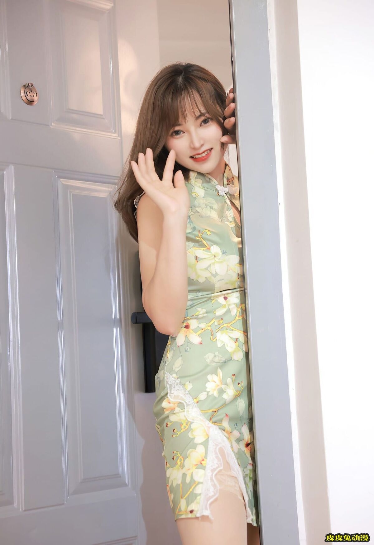 奈沐子 – 傲人身材妹子合集