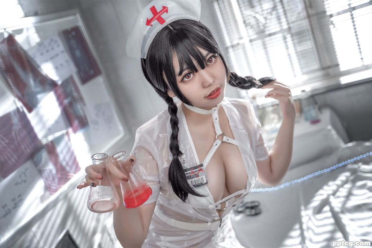 啊日日 Ganlory 未来白色护士-奈奈COS 啊日日 Ganlory 未来白色护士