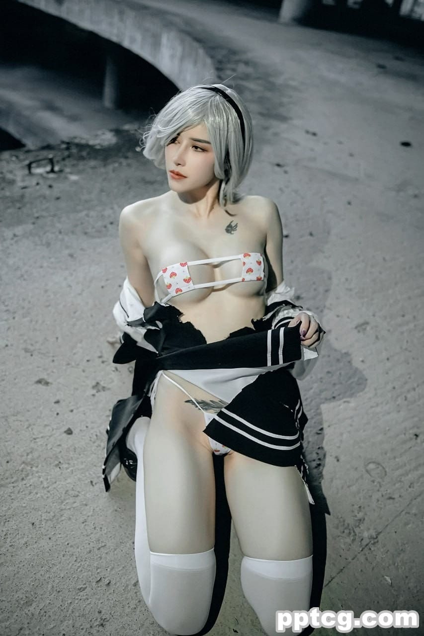 鹿八岁 尼尔 机械纪元 2B 废墟-奈奈COS 鹿八岁 尼尔 机械纪元 2B 废墟