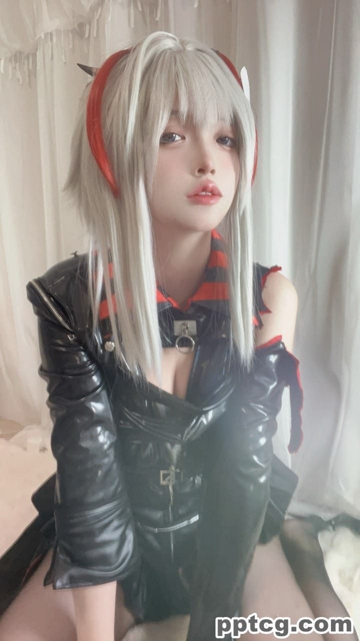 疯猫 Fantia 会员订阅-奈奈COS 疯猫 Fantia 会员订阅
