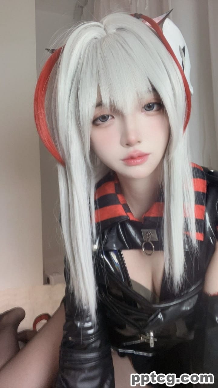 疯猫 Fantia 会员订阅-奈奈COS 疯猫 Fantia 会员订阅