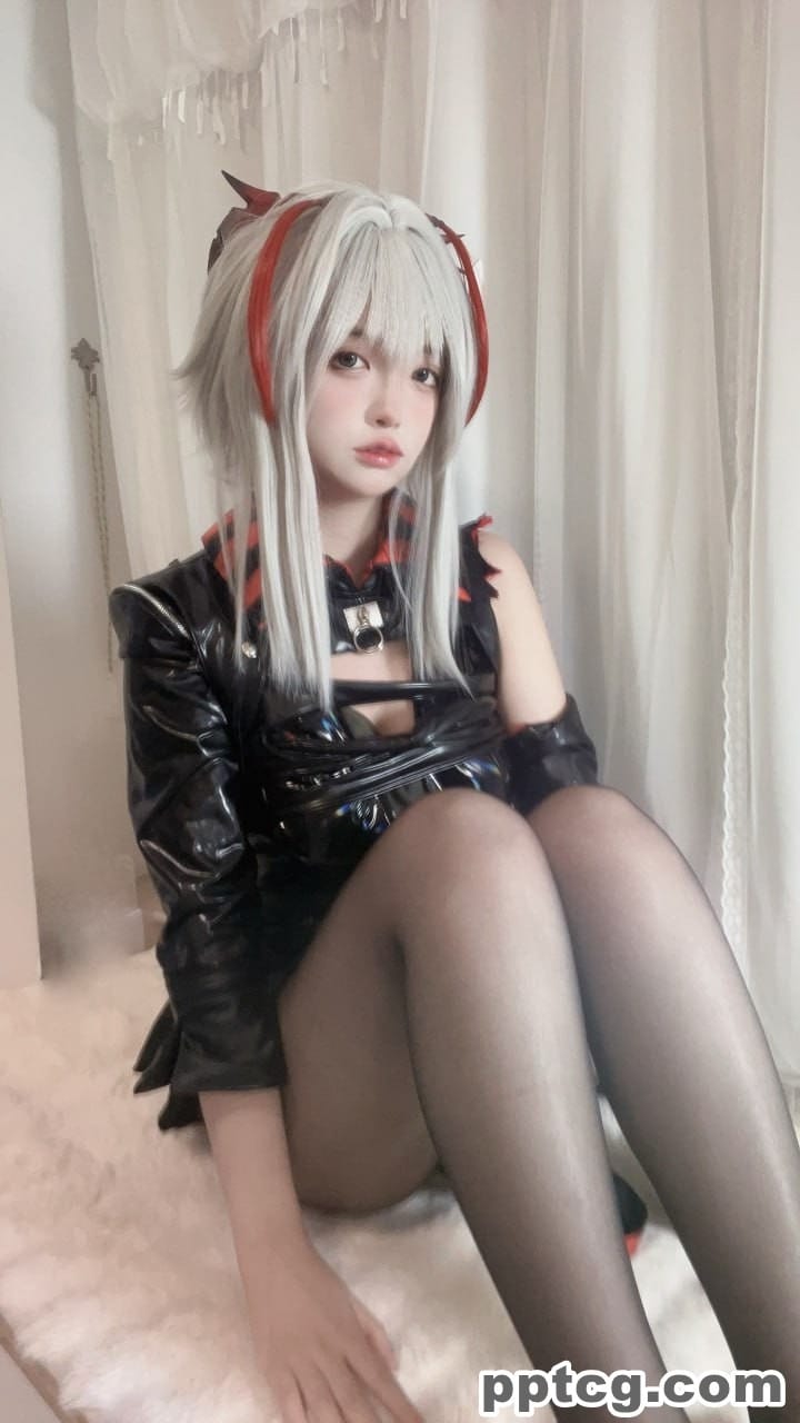 疯猫 Fantia 会员订阅-奈奈COS 疯猫 Fantia 会员订阅