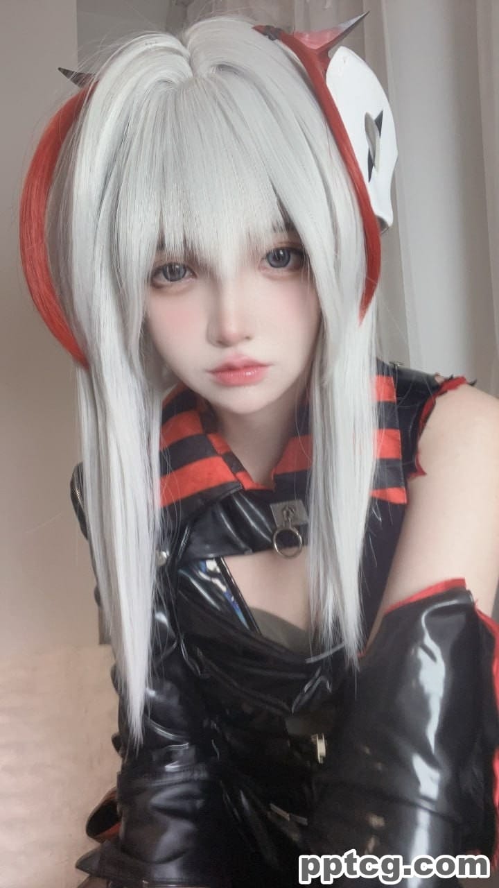 疯猫 Fantia 会员订阅-奈奈COS 疯猫 Fantia 会员订阅