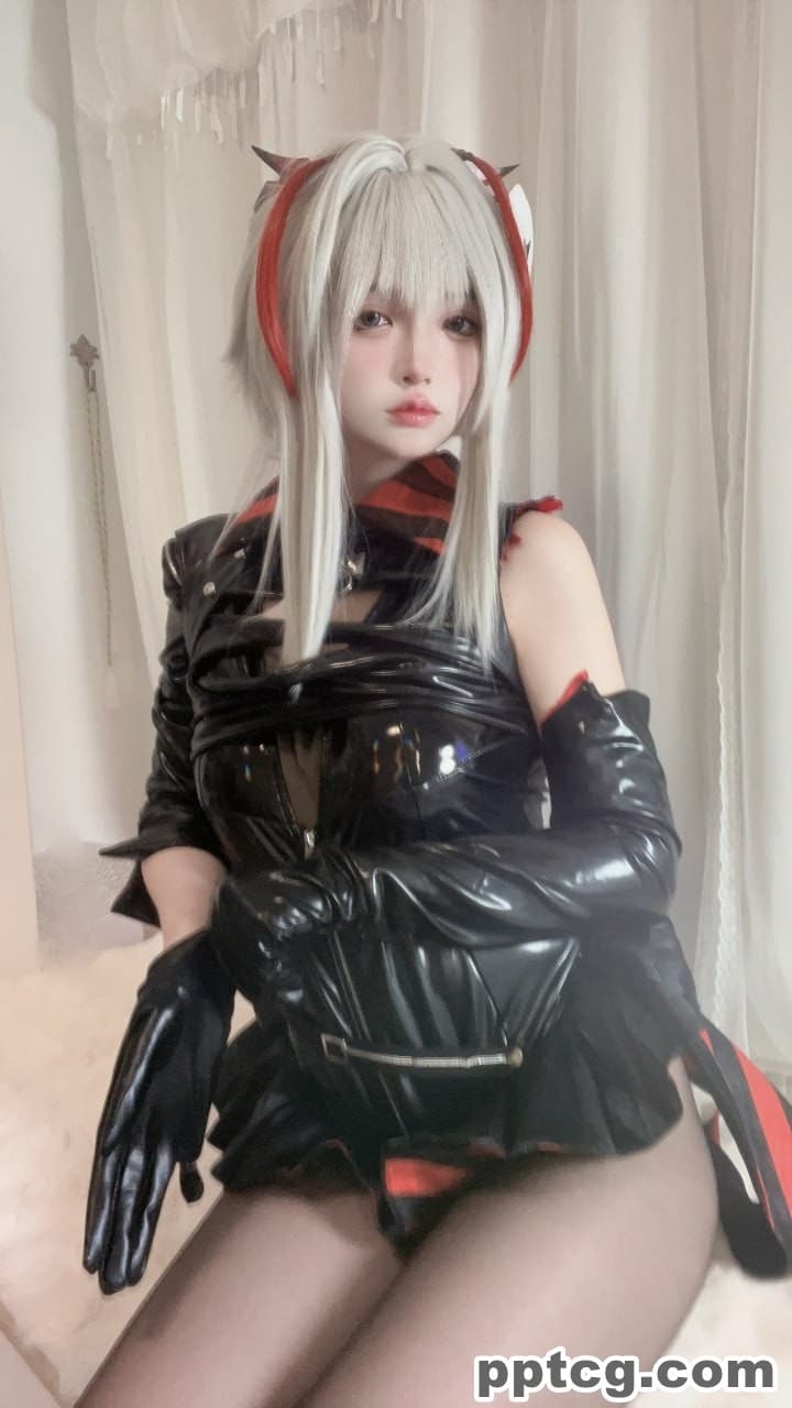 疯猫 Fantia 会员订阅-奈奈COS 疯猫 Fantia 会员订阅