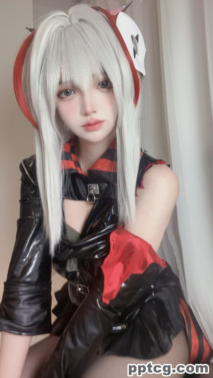 疯猫 Fantia 会员订阅-奈奈COS 疯猫 Fantia 会员订阅