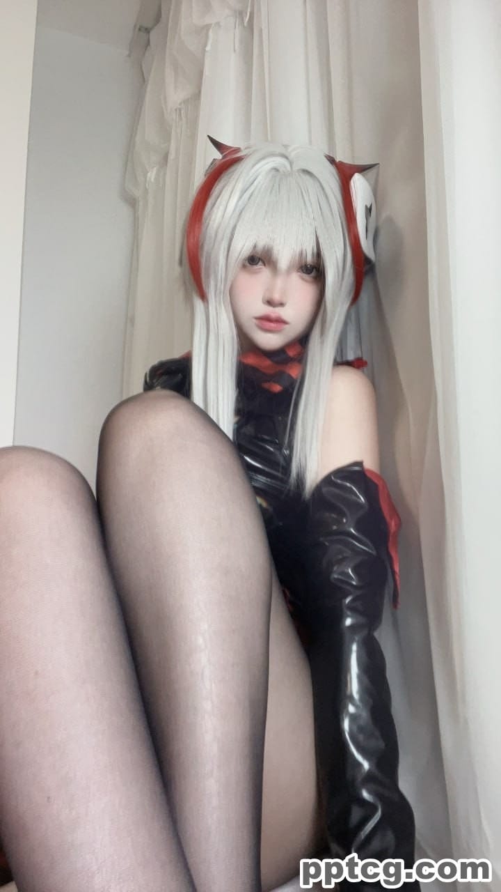 疯猫 Fantia 会员订阅-奈奈COS 疯猫 Fantia 会员订阅